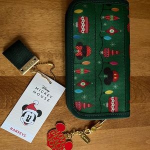 Harveys new with tag Christmas Mickey classic wallet